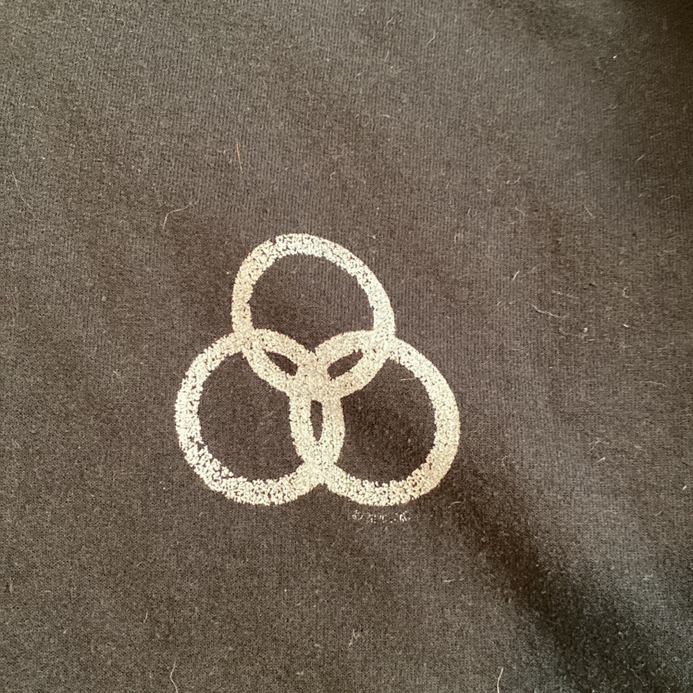 Walking Dead: World Beyond XL Black Zip Up Hoodie - Picture 2 of 3